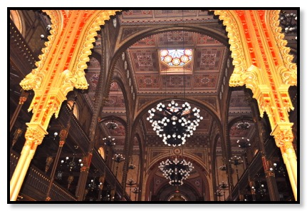 soaring synagogue